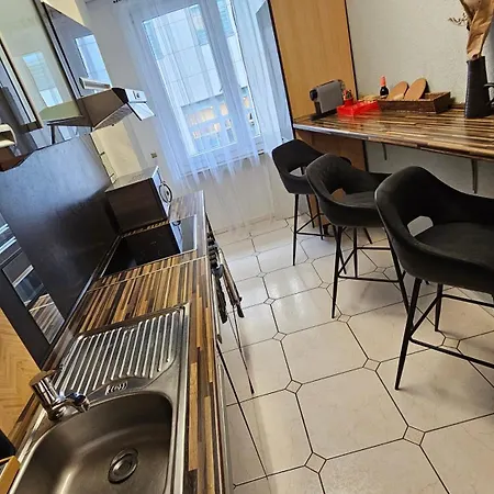 Charm - Bedroom & Kitchen Near The Main Station Hauptbahnhof